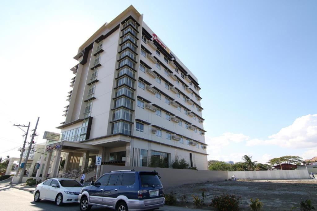 District 21 Hotel Iloilo City Ngoại thất bức ảnh