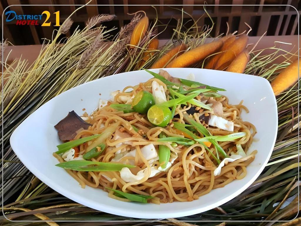 District 21 Hotel Iloilo City Ngoại thất bức ảnh